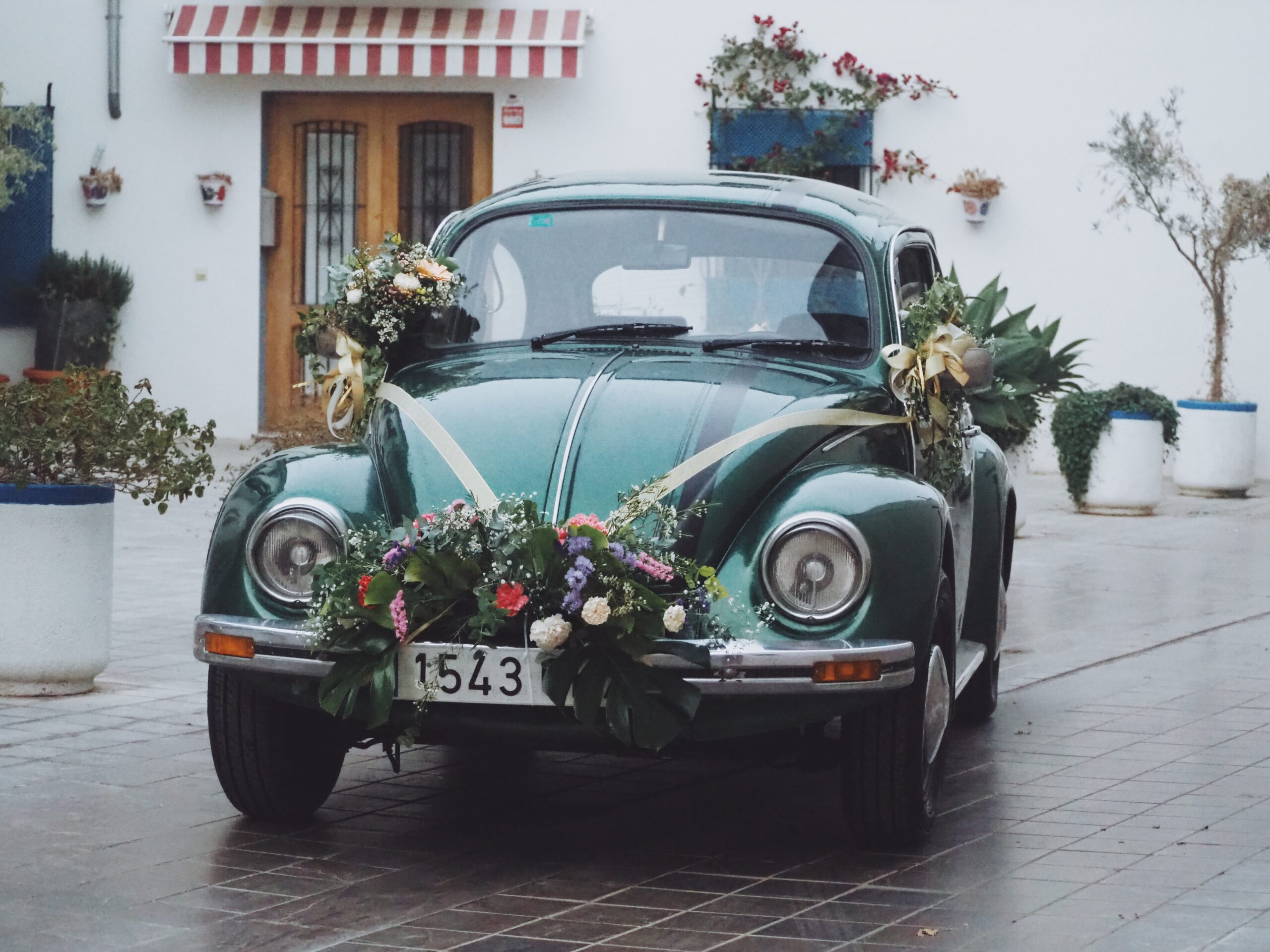Volkswagen Escarabajo verde de 1975 para boda en Valencia